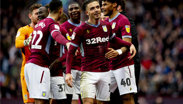 手真硬啊！孙铭徽加长三分&压哨远投两连击