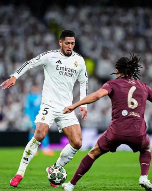 第三赛段上单数据出炉！TheShy吃草挤奶，Bin拿最多经济打最少输出