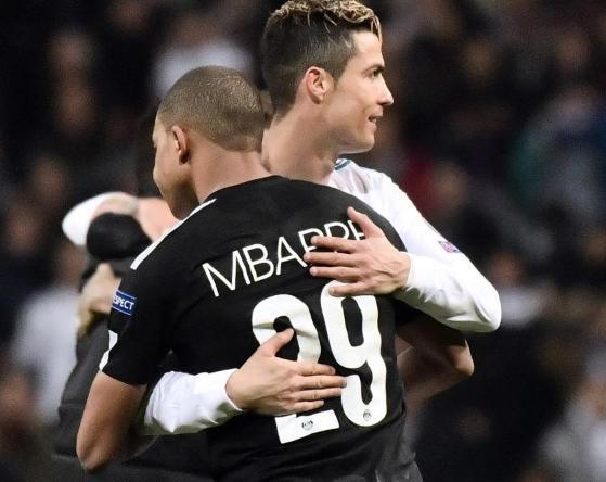 一个充了钱的冤种给永劫无间的祝福！